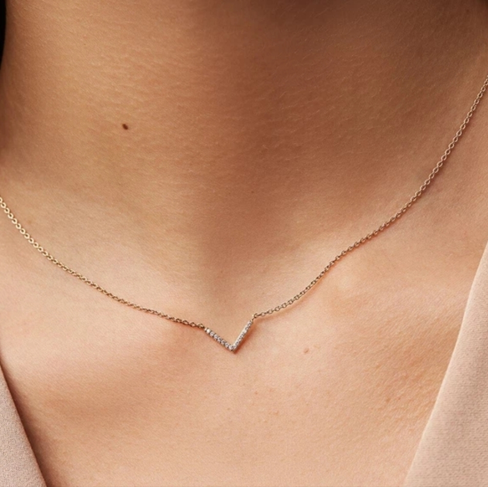 S925 delicate V diamond necklace minimalist